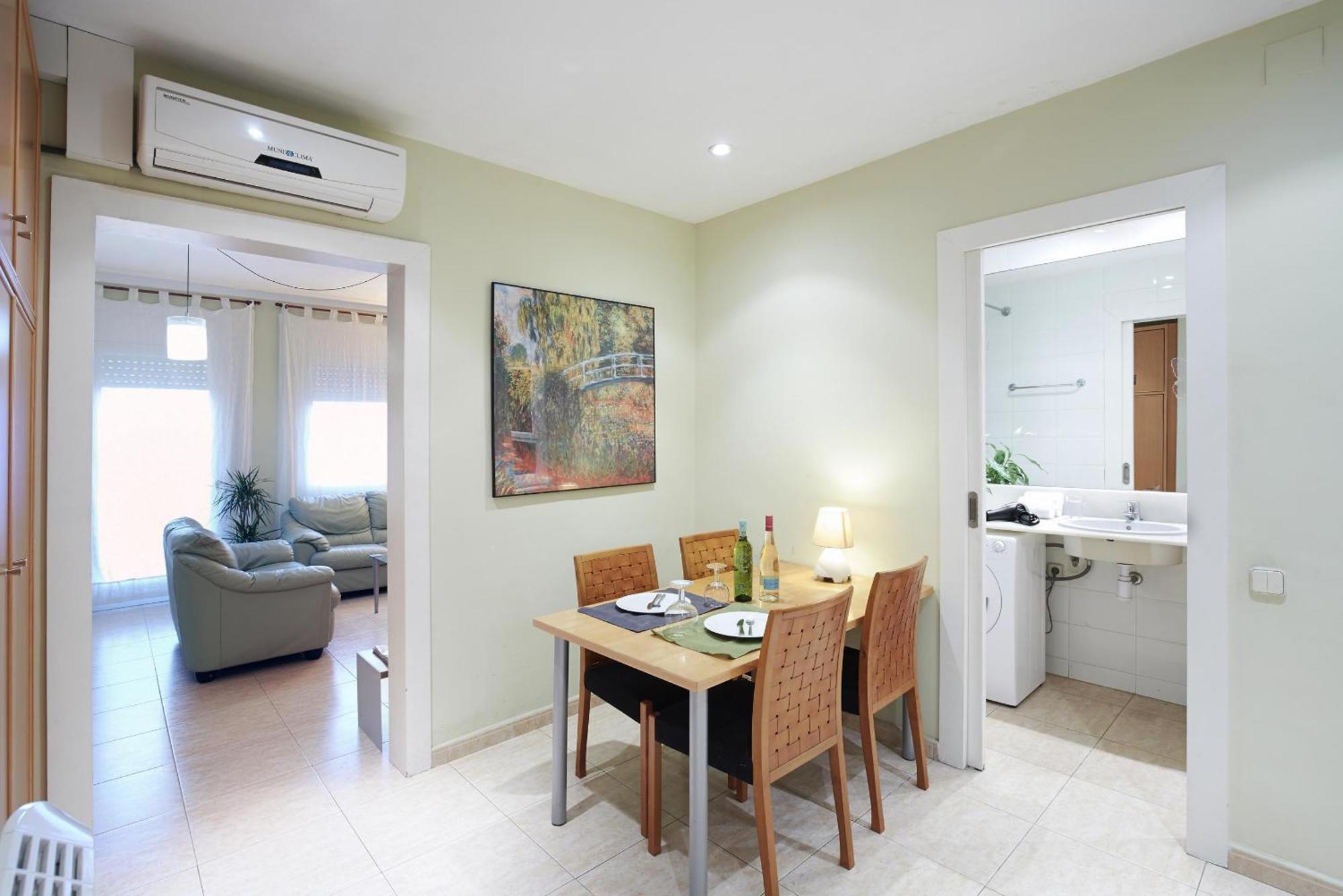 Apartamentos Calvet Barcelona Exterior photo